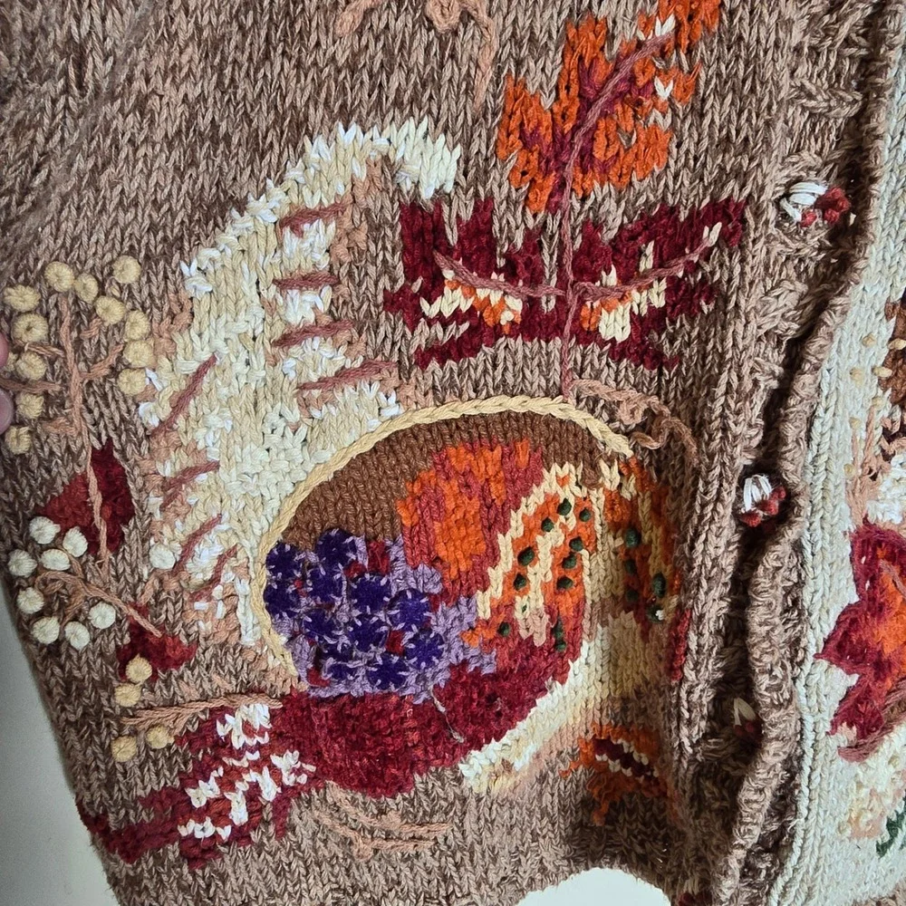 Heirloom Collectibles Vintage Fall Squirrel Pumpkin Cardigan Sweater Brown M